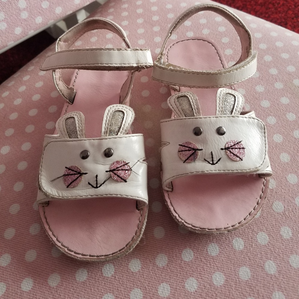 Girl bunny sandals🐰🐇